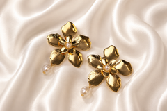Aurora Flower Pearl Earrings