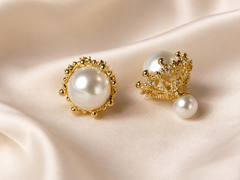 Elegant gold and pearl earrings