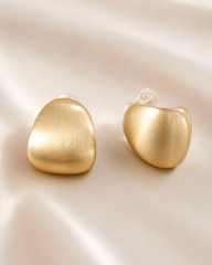 Elegant gold-tone stud Earing